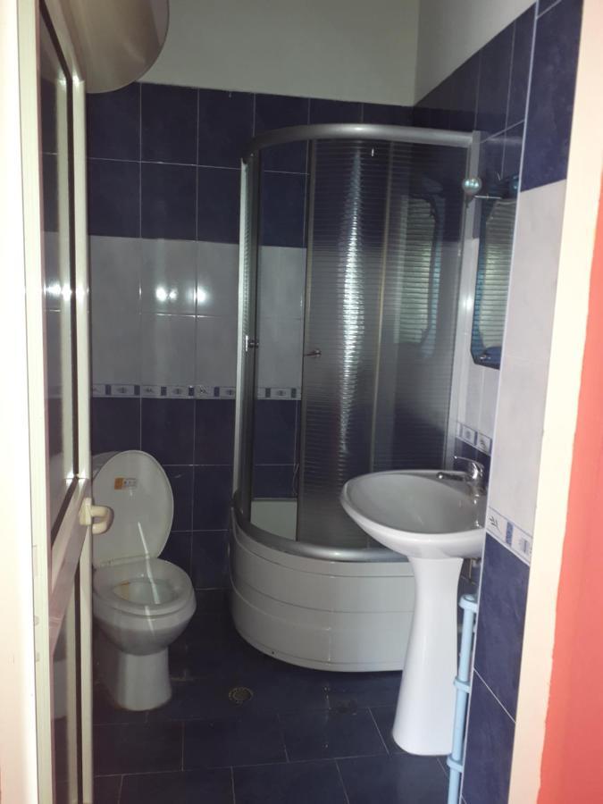 Hotel Meteor Shkodër Buitenkant foto