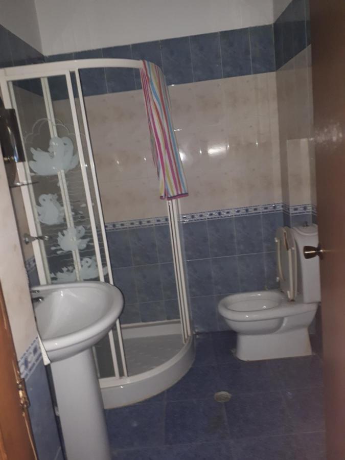 Hotel Meteor Shkodër Buitenkant foto